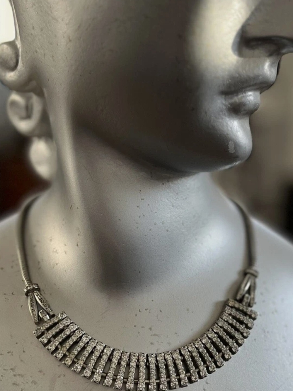 Elegant 1930s Silver-Tone Pavé Crystal Collar Necklace - Women Jewelry